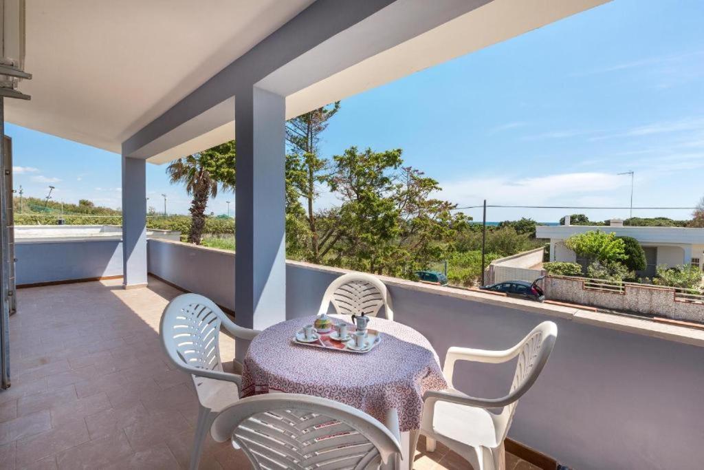Villa Spiaggia Degli Angeli Порто-Чезарео Экстерьер фото