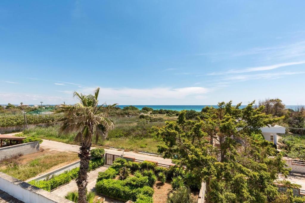 Villa Spiaggia Degli Angeli Порто-Чезарео Экстерьер фото