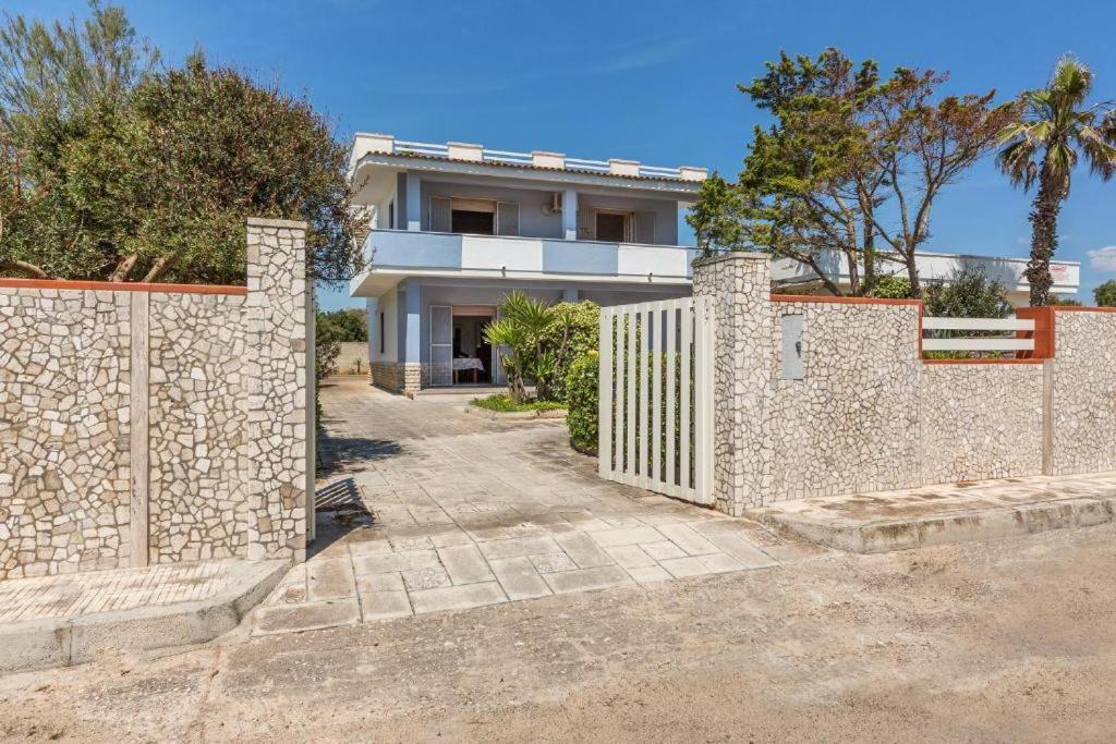 Villa Spiaggia Degli Angeli Порто-Чезарео Экстерьер фото
